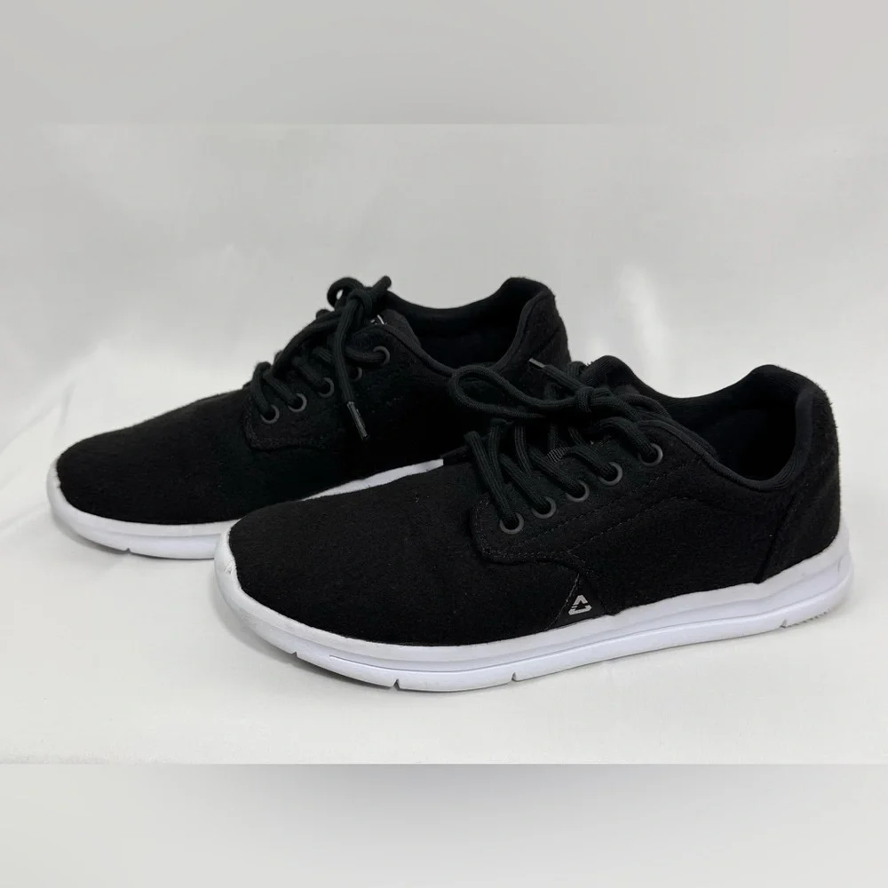 Travis Mathew Cuater The Daily Wool Sneaker Shoes Black White Golf  Mens Sz 8
